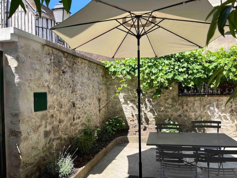 La Belle Du Val Villa Provins Exterior foto
